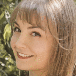 Discover the Maria Cassano writing process — from her daily rituals to mindset and editing tips every writer wants to know.